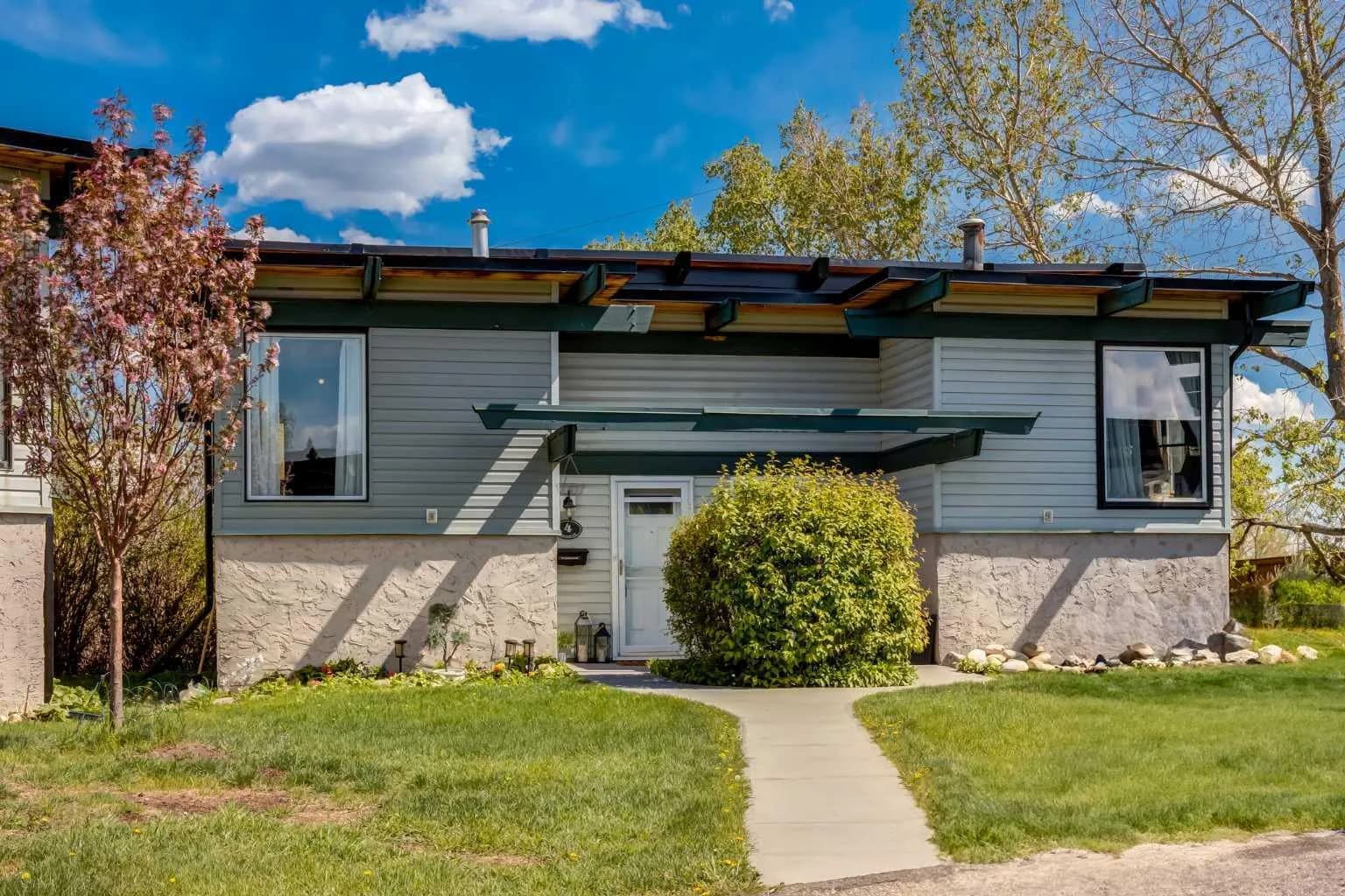 Semi Detached (Half Duplex)