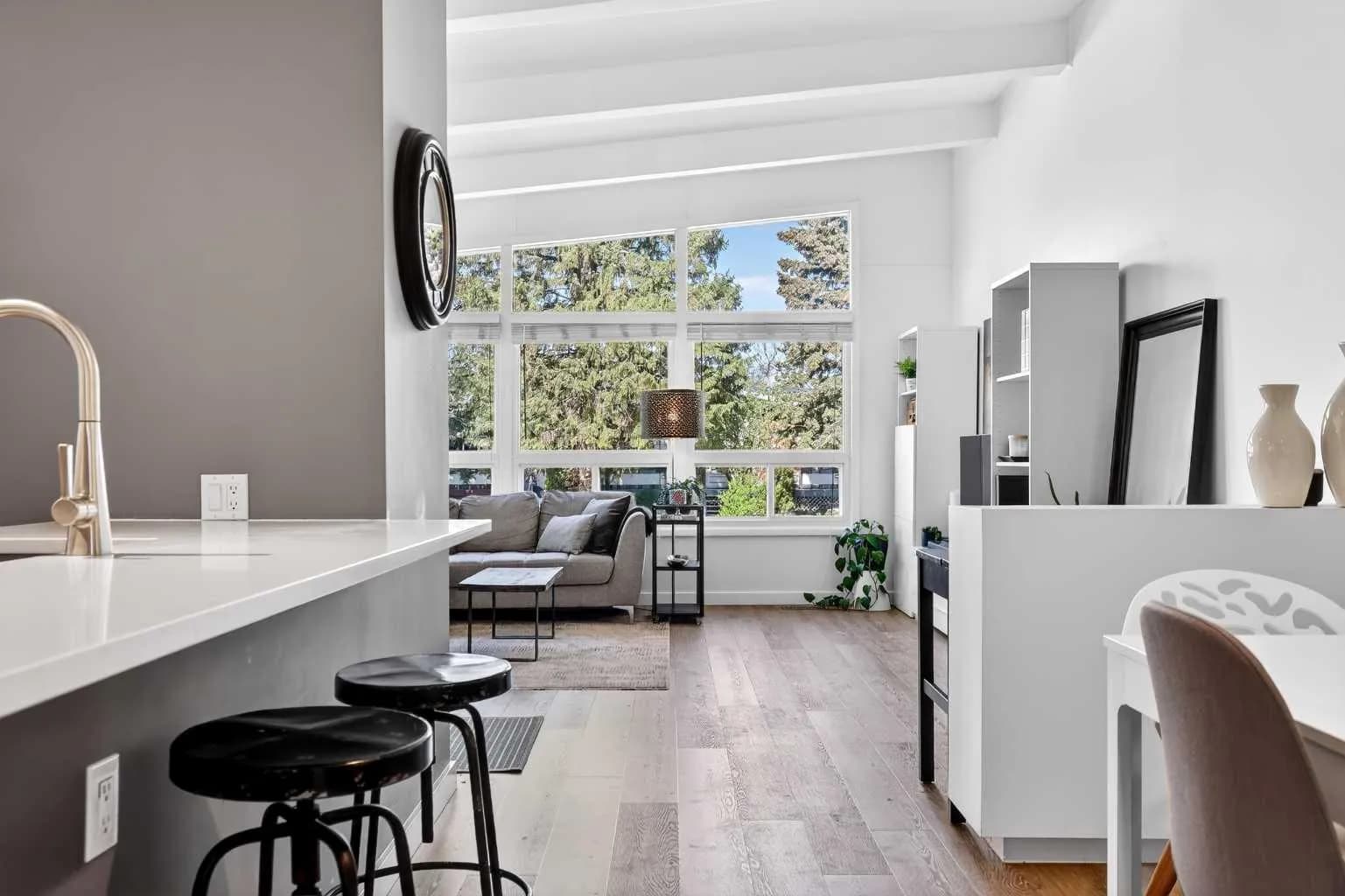 Semi Detached (Half Duplex)