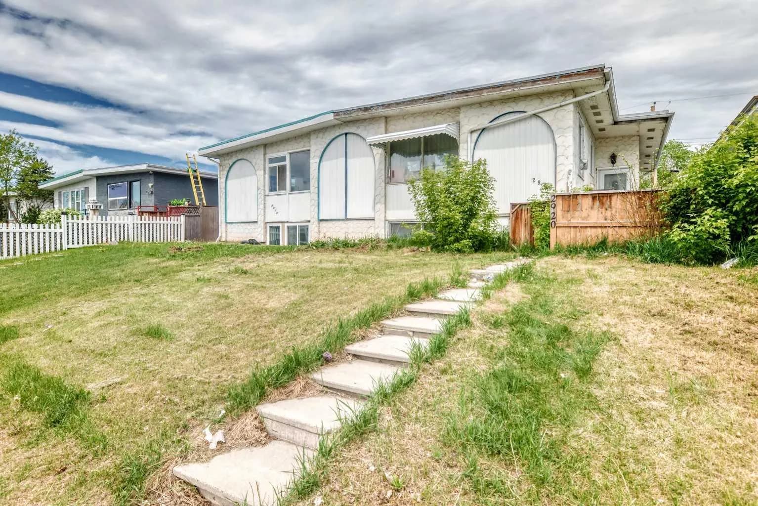 Semi Detached (Half Duplex)
