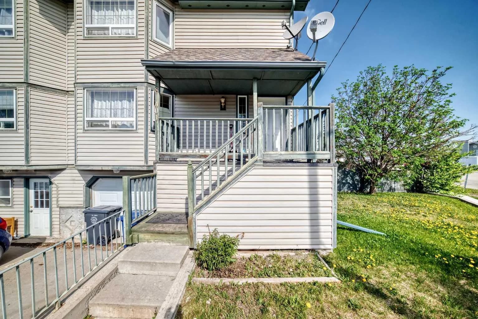 Semi Detached (Half Duplex)