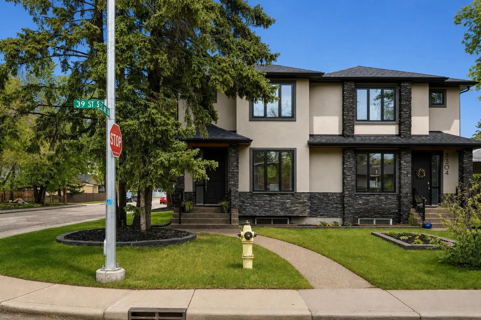 Semi Detached (Half Duplex)