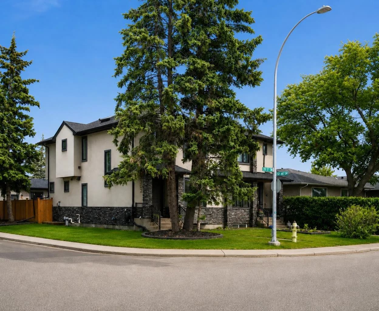 Semi Detached (Half Duplex)