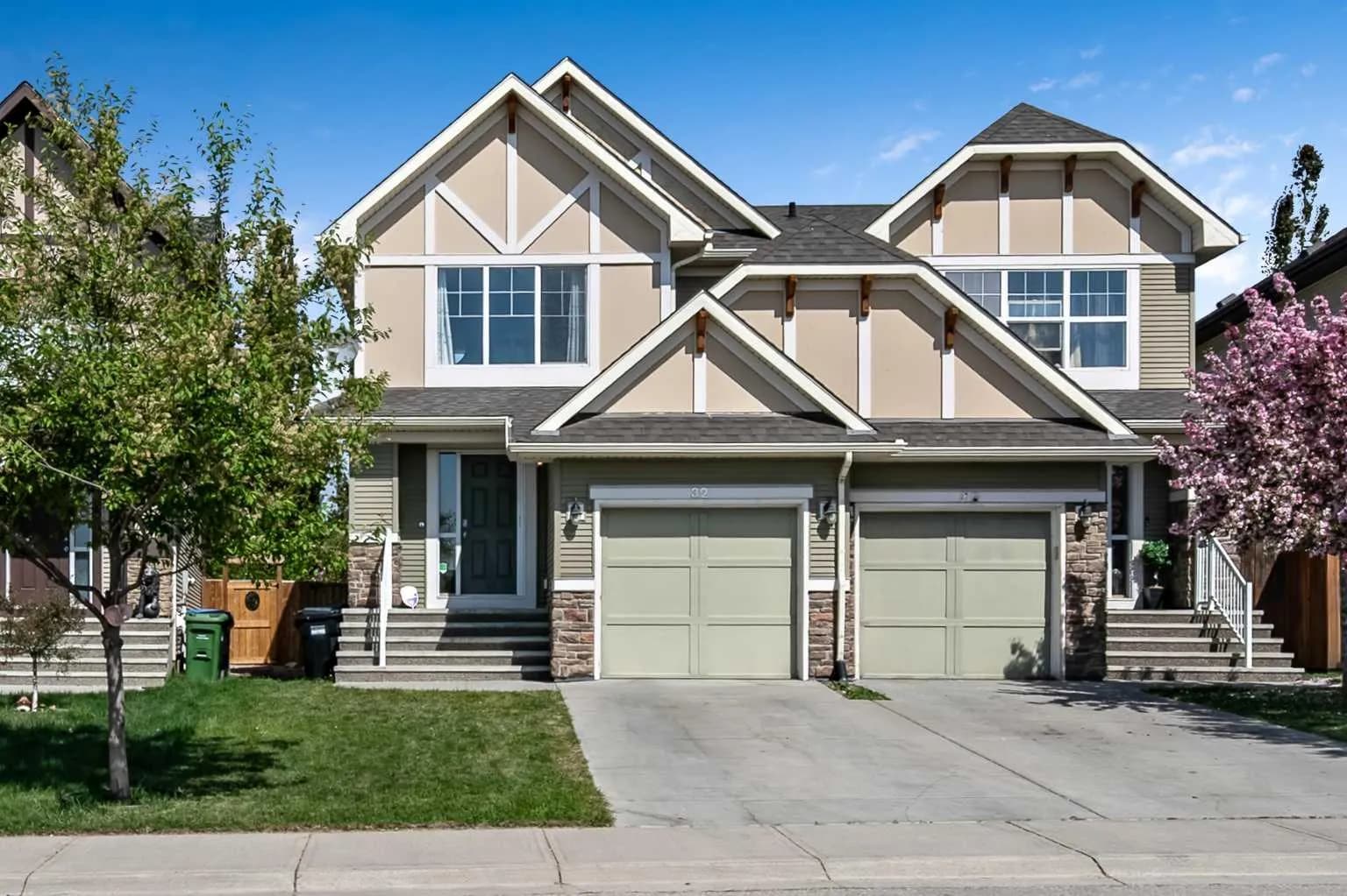 Semi Detached (Half Duplex)