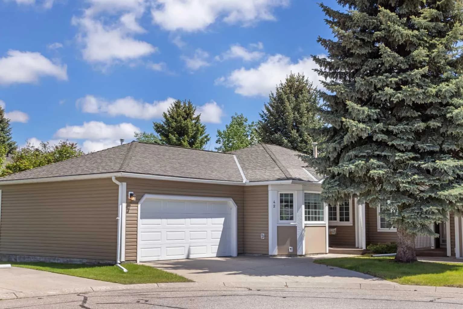 Semi Detached (Half Duplex)