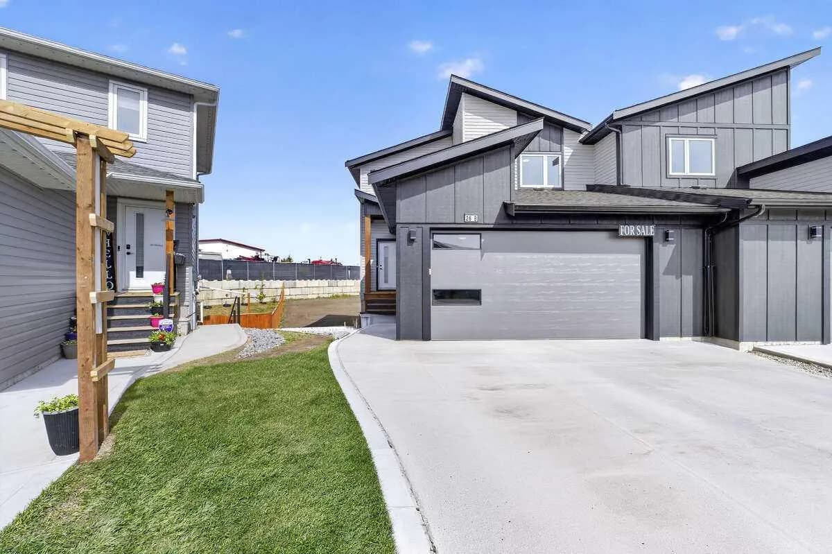 Semi Detached (Half Duplex)