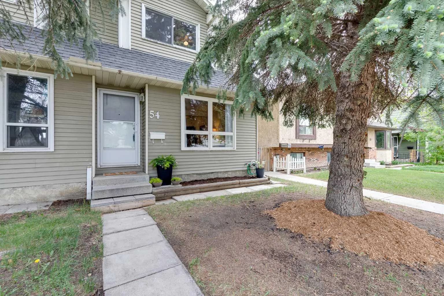 Semi Detached (Half Duplex)