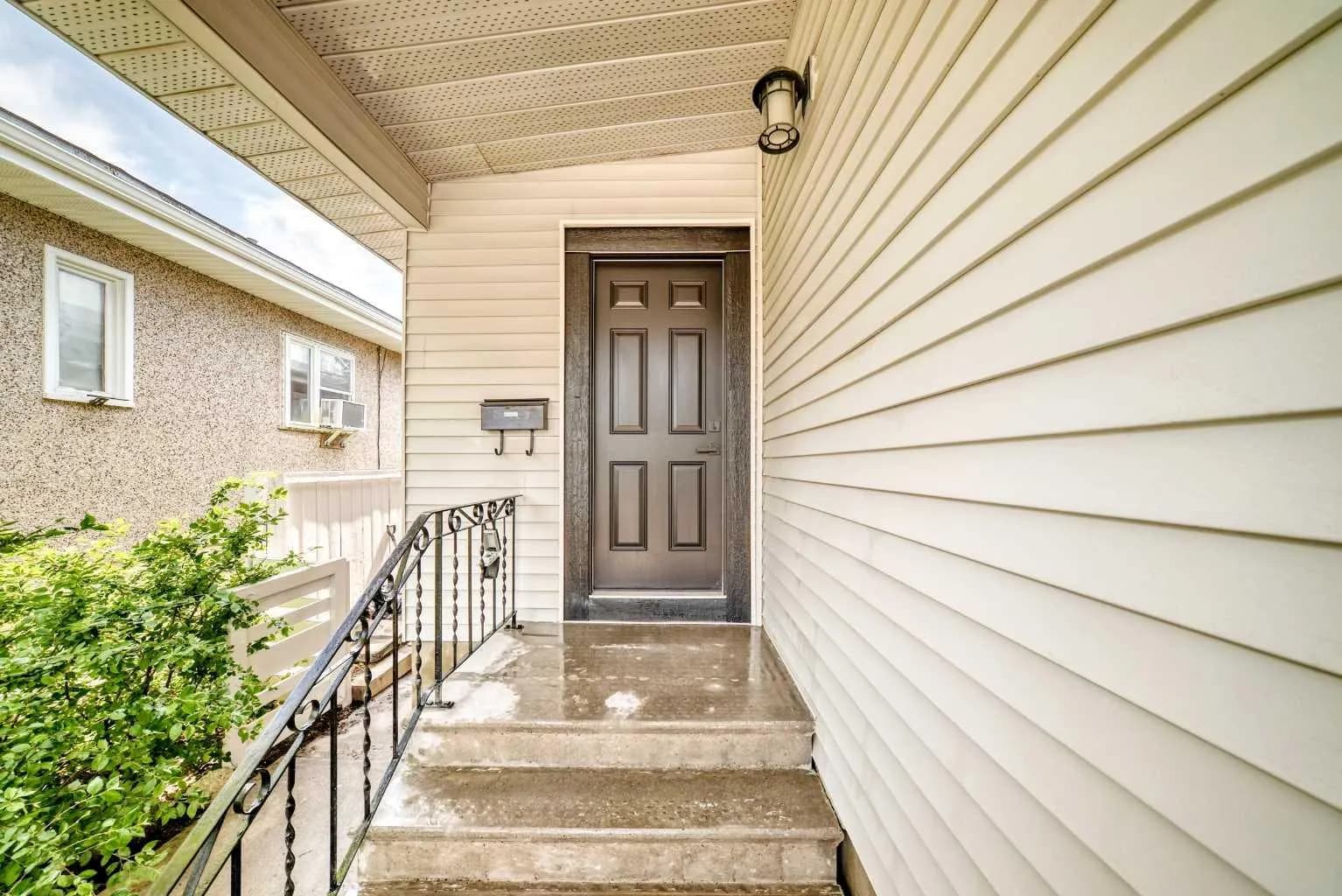 Semi Detached (Half Duplex)
