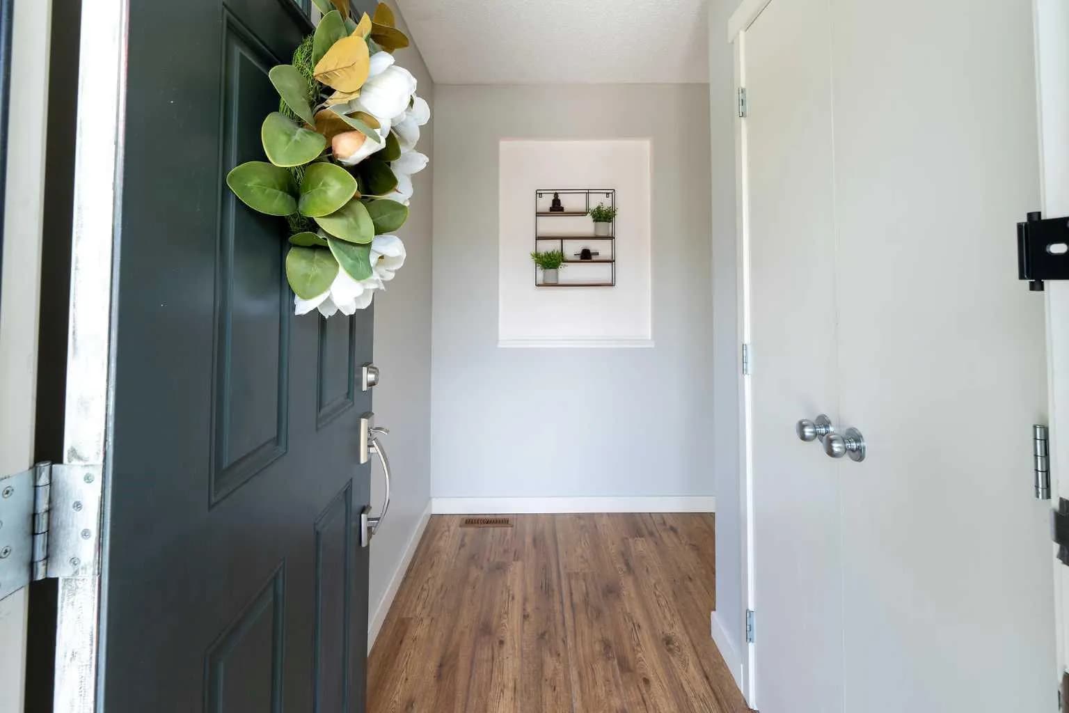 Semi Detached (Half Duplex)