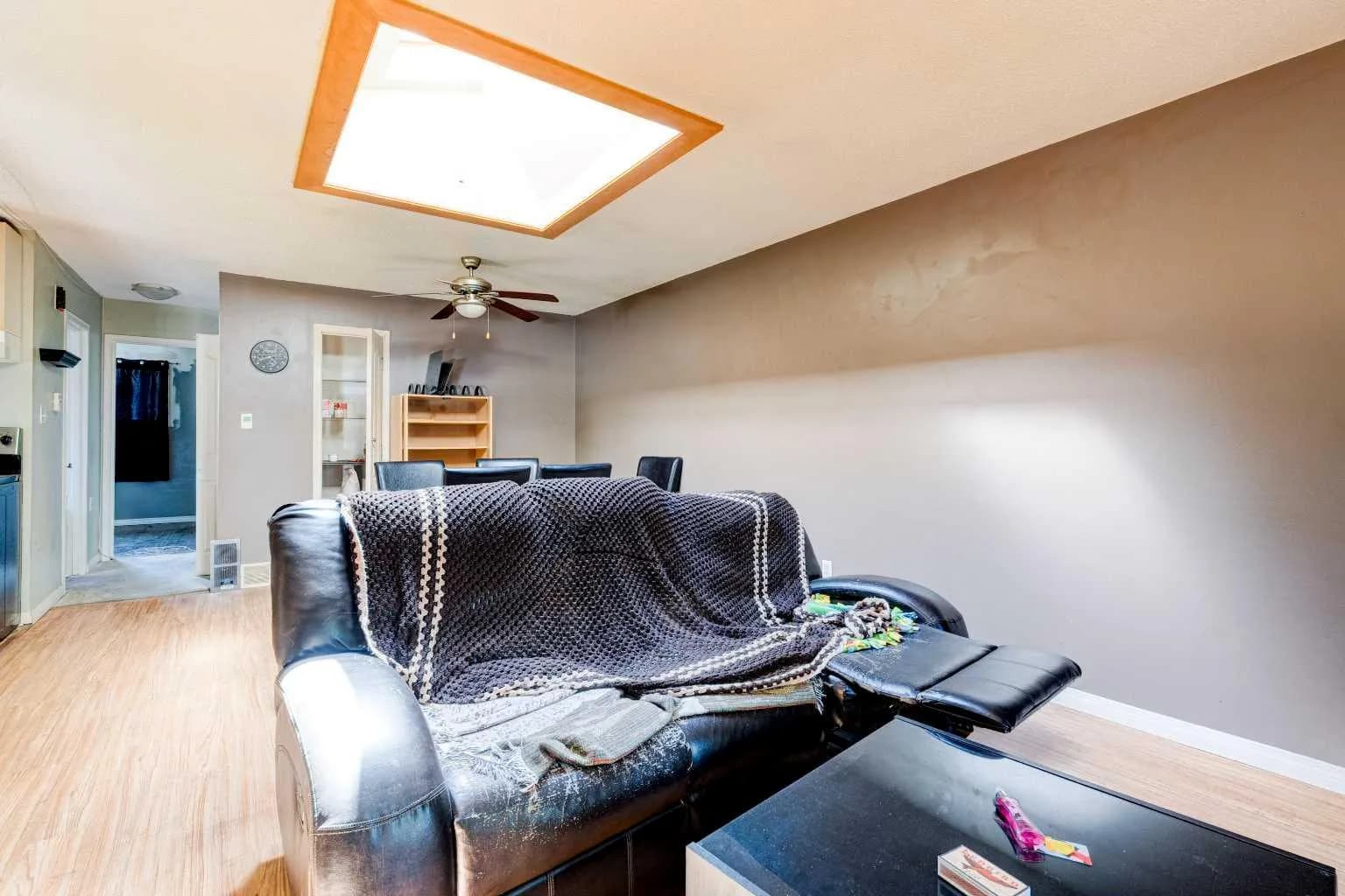 Semi Detached (Half Duplex)