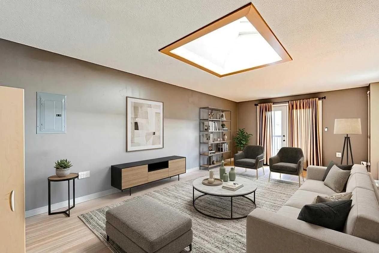 Semi Detached (Half Duplex)