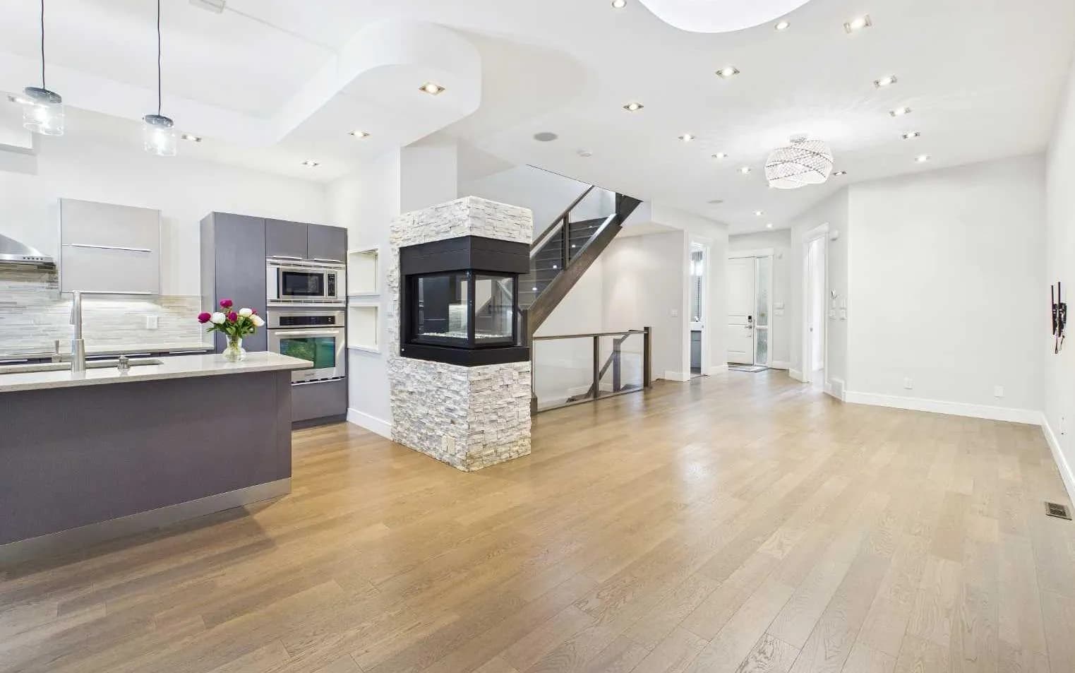 Semi Detached (Half Duplex)