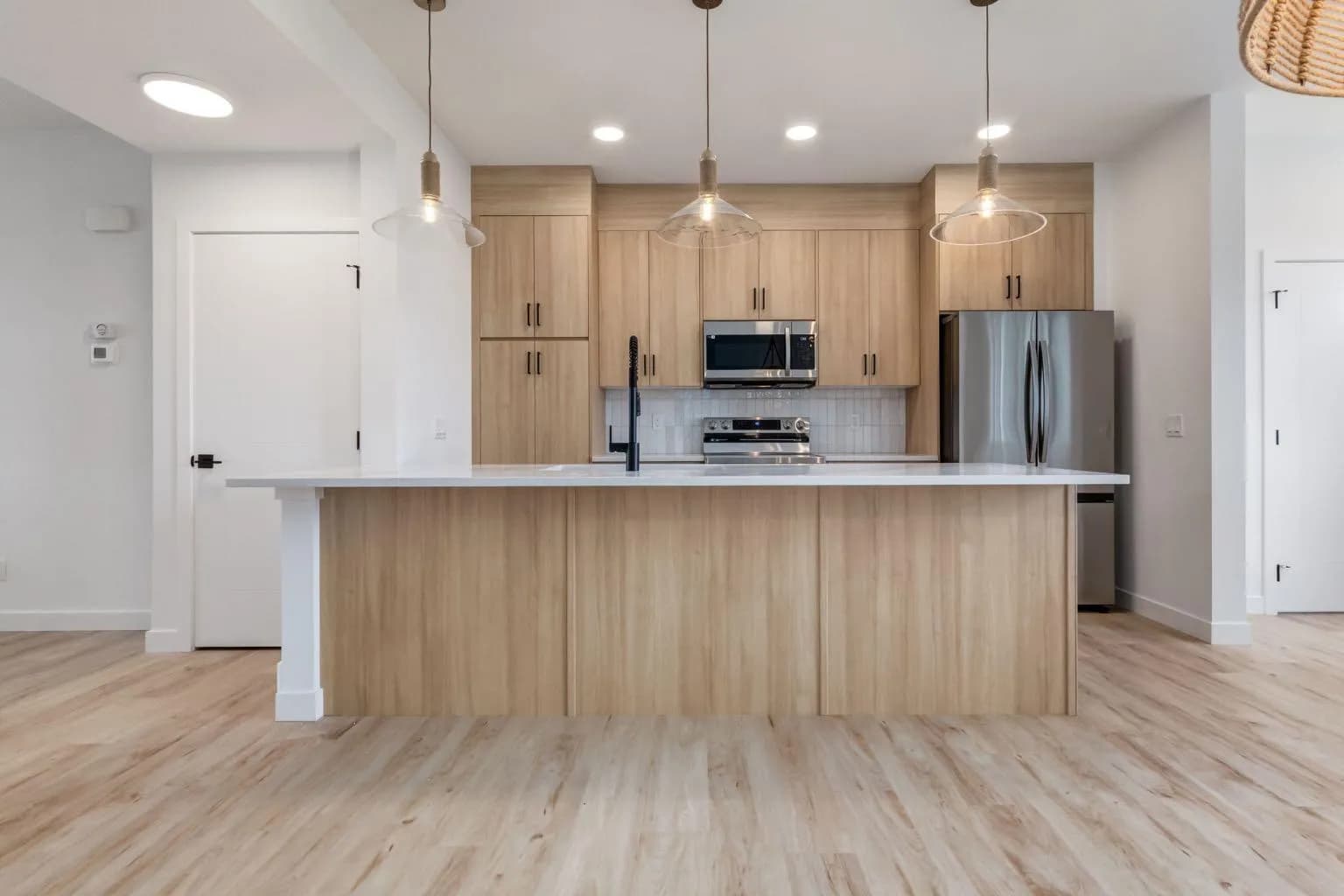 Semi Detached (Half Duplex)