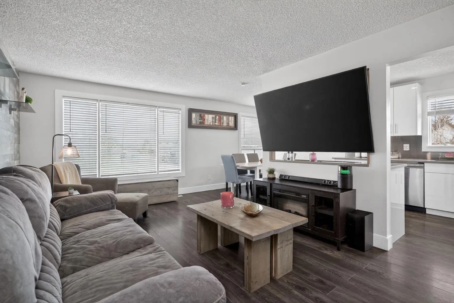 Semi Detached (Half Duplex)