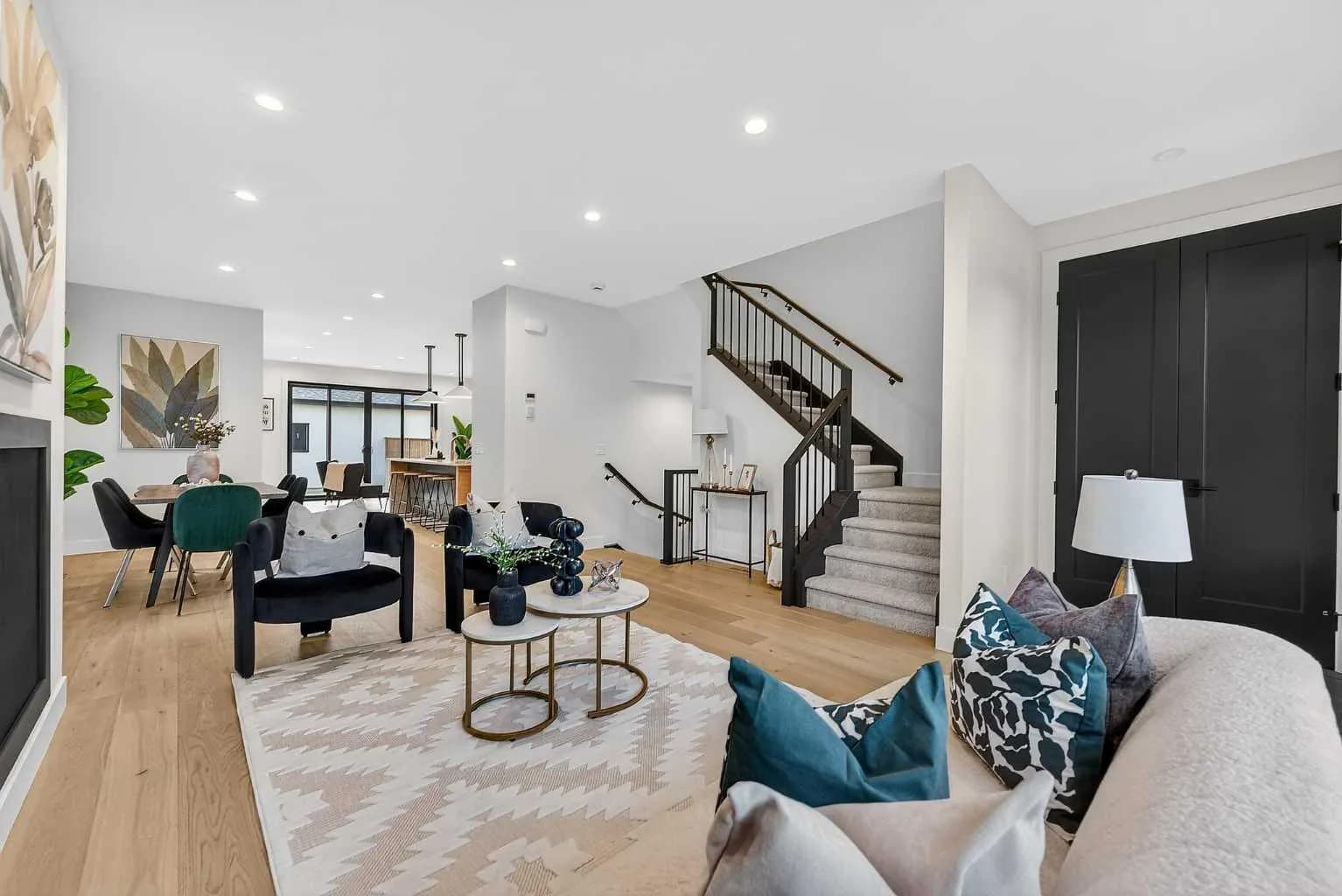 Semi Detached (Half Duplex)
