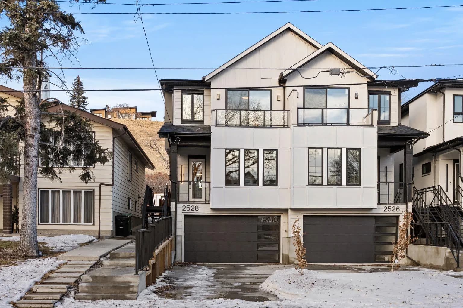 Semi Detached (Half Duplex)
