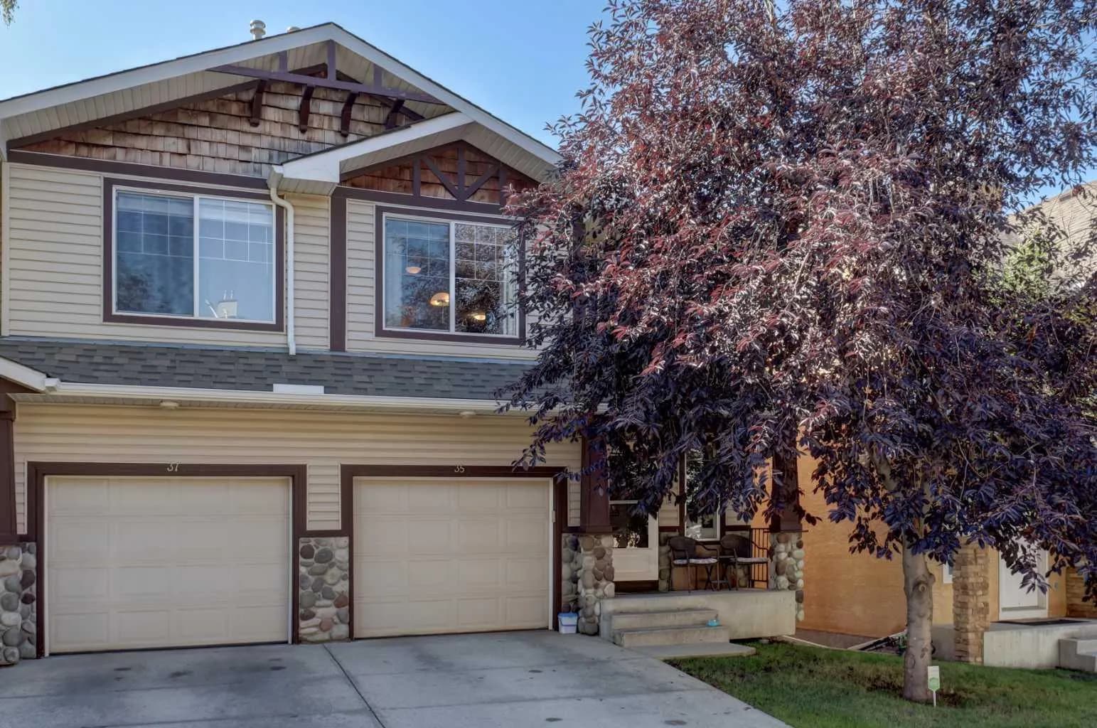 Semi Detached (Half Duplex)