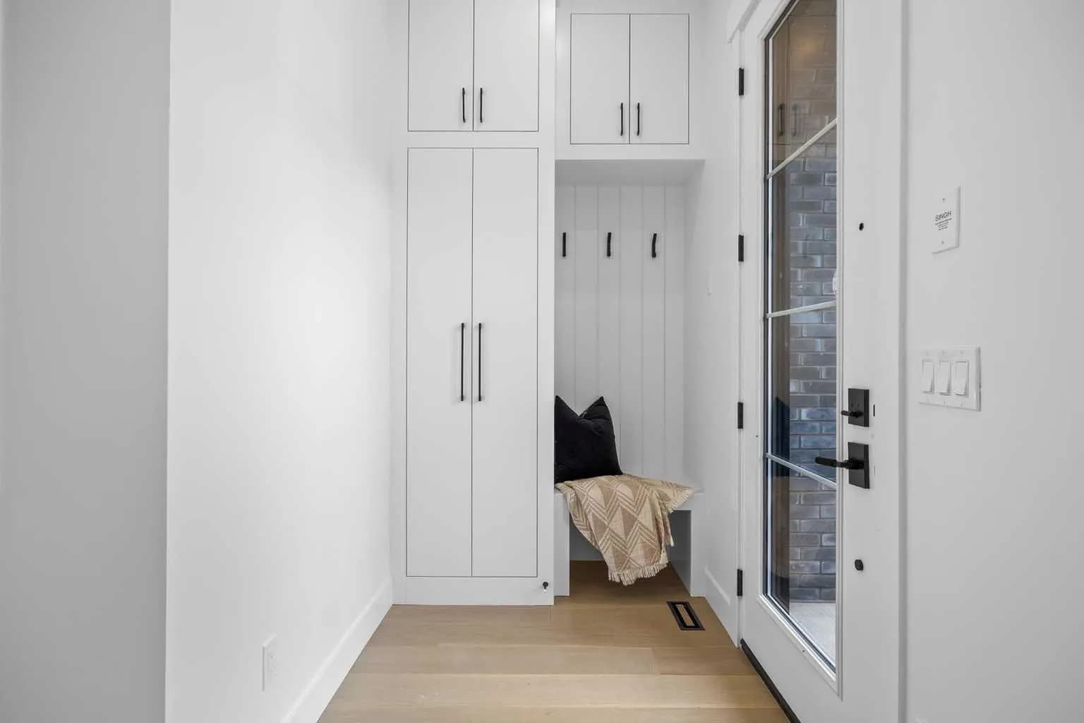 Semi Detached (Half Duplex)