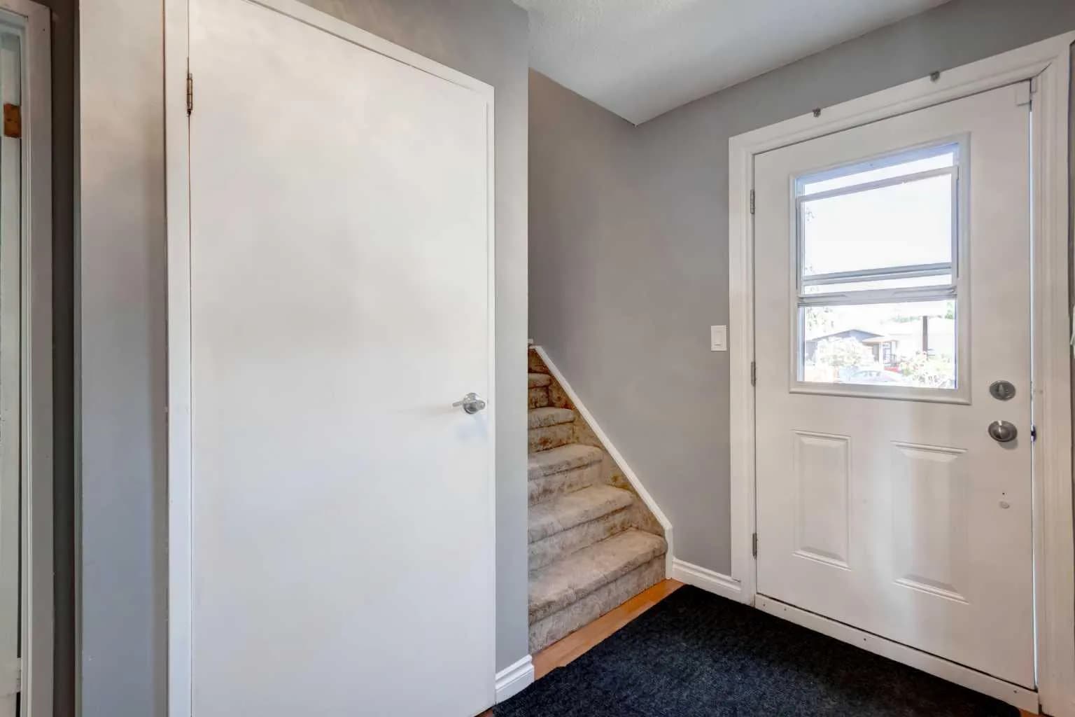 Semi Detached (Half Duplex)