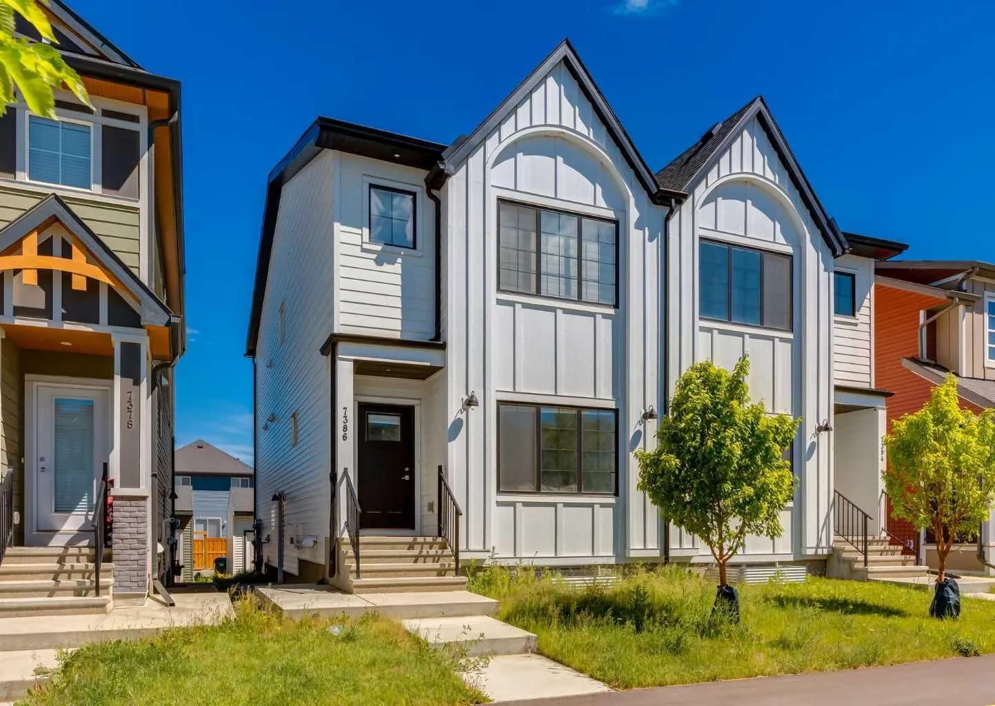 Semi Detached (Half Duplex)
