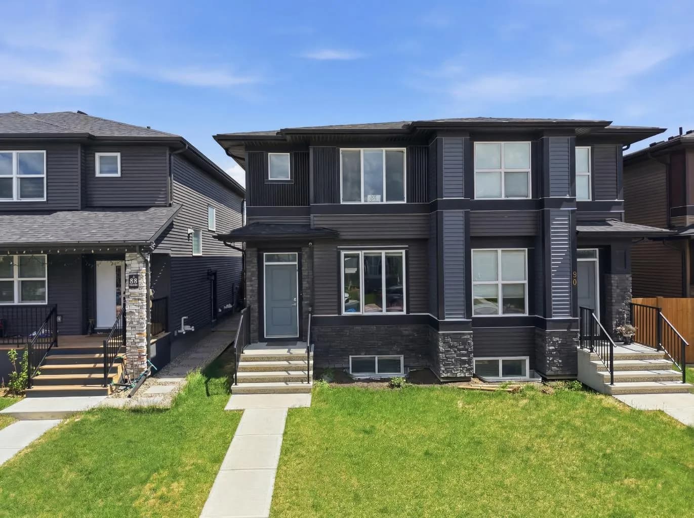 Semi Detached (Half Duplex)