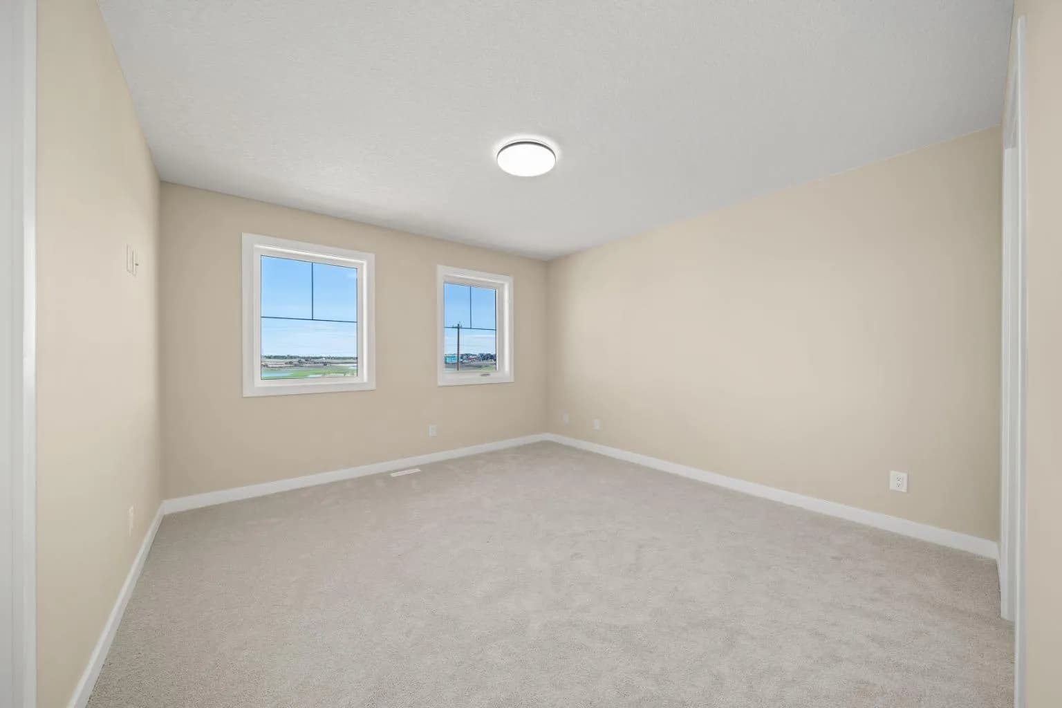 Semi Detached (Half Duplex)