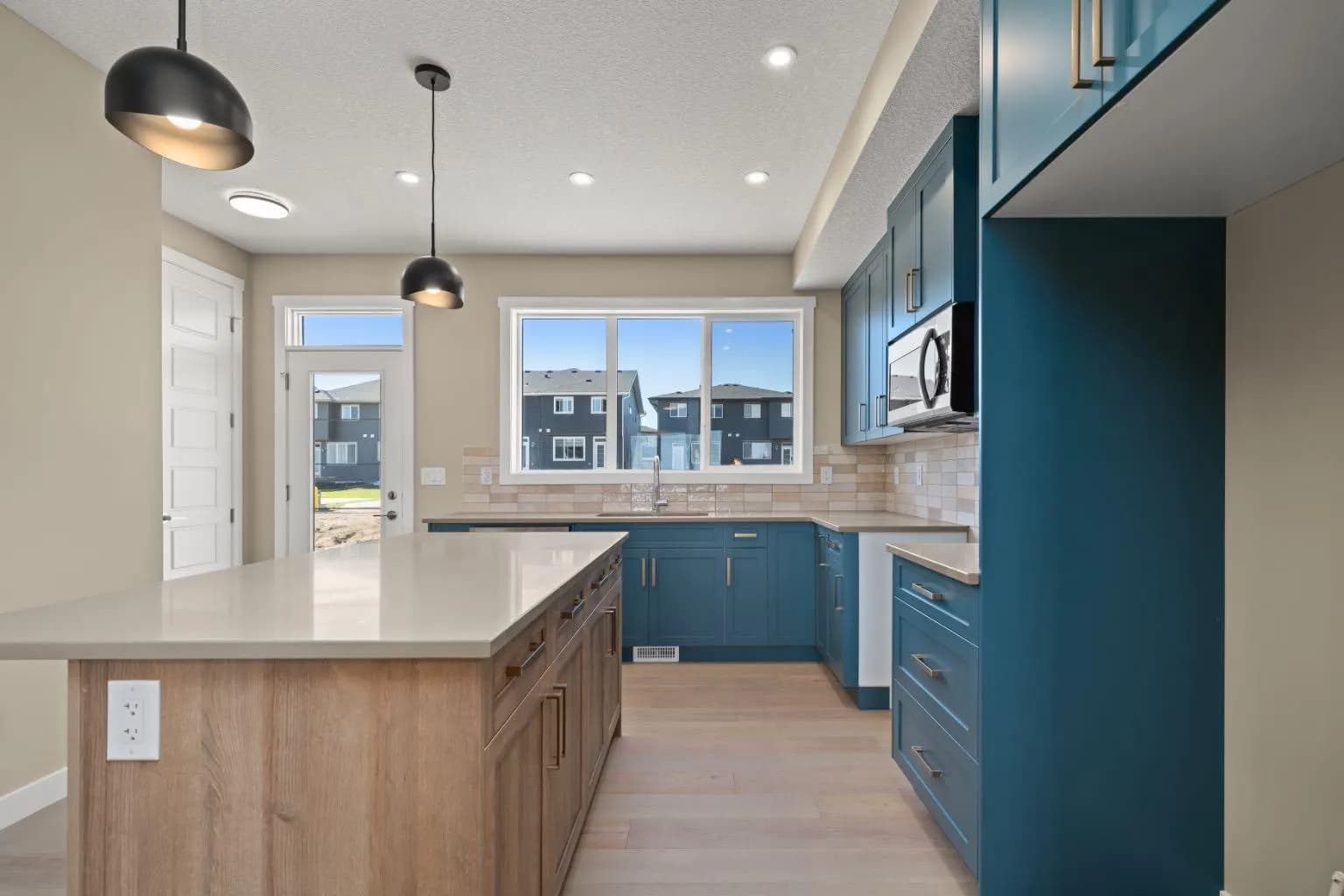 Semi Detached (Half Duplex)