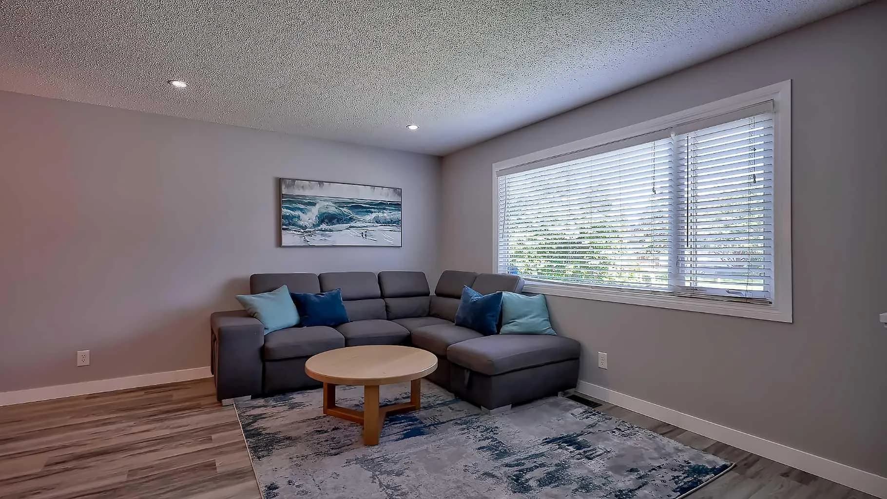 Semi Detached (Half Duplex)