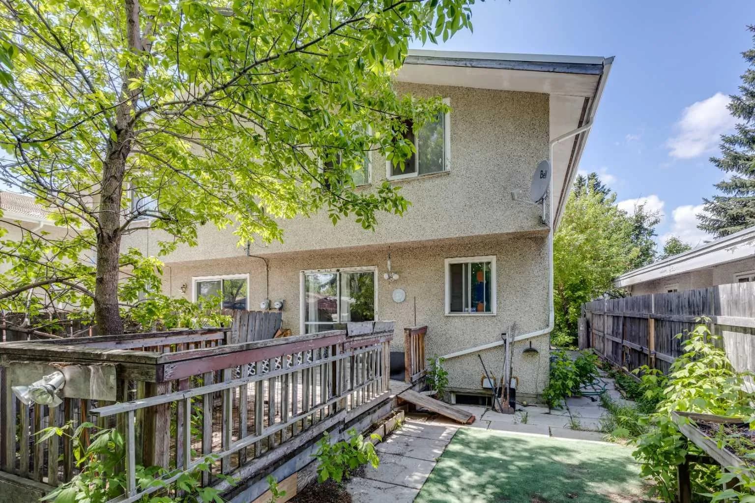 Semi Detached (Half Duplex)