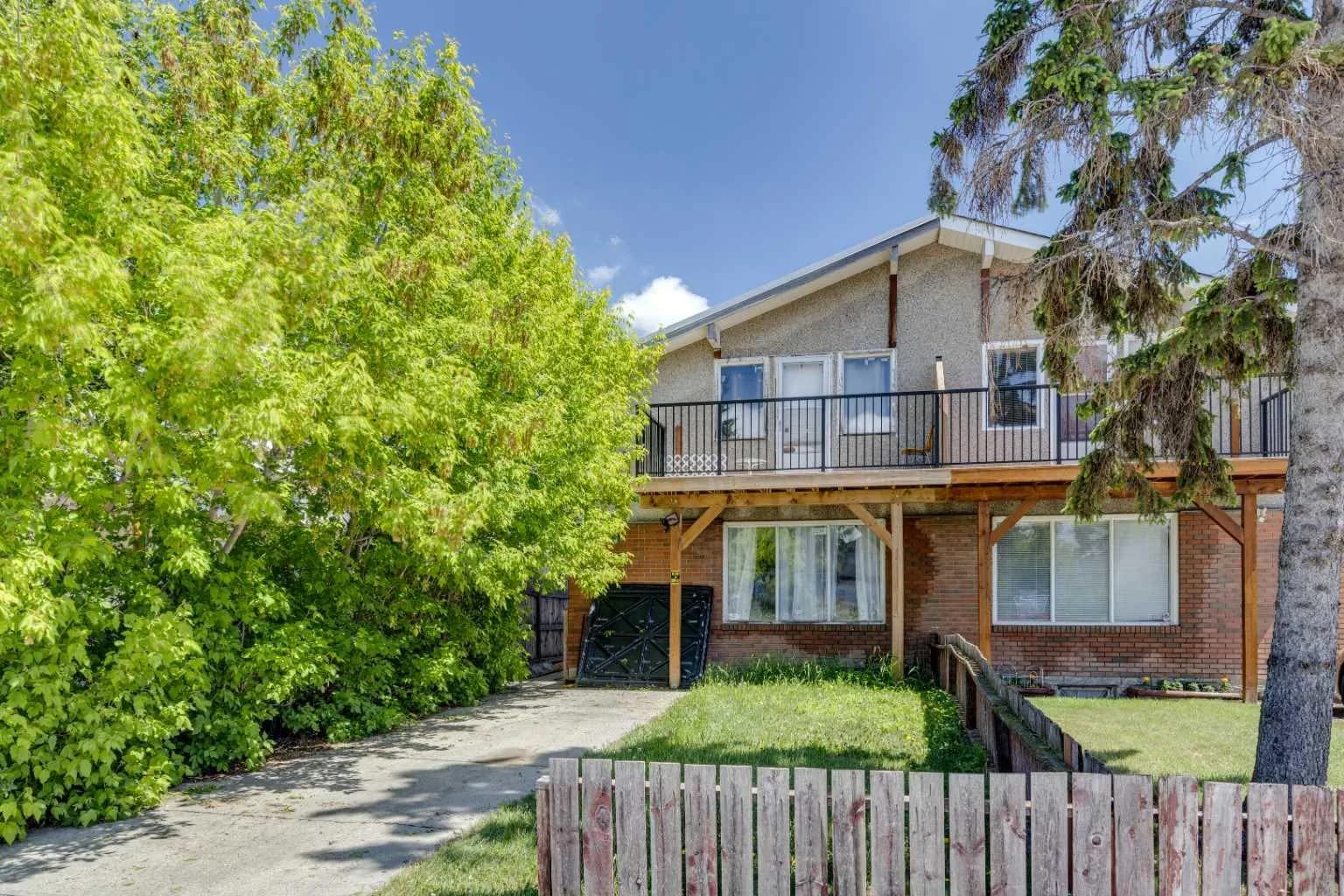 Semi Detached (Half Duplex)