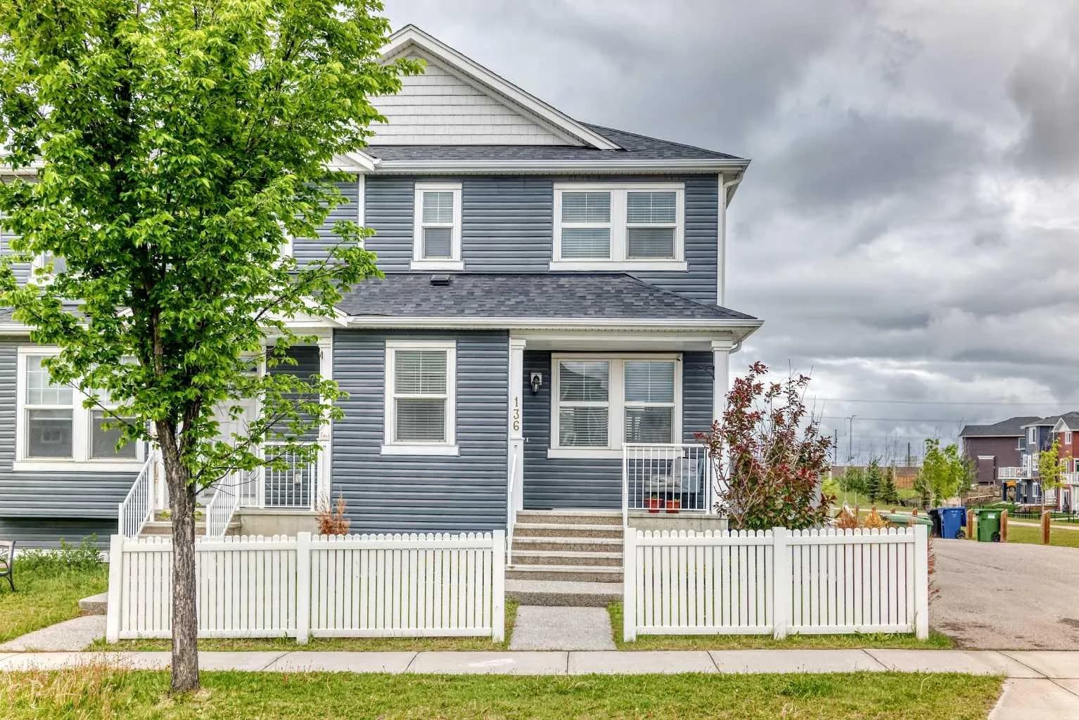 Semi Detached (Half Duplex)