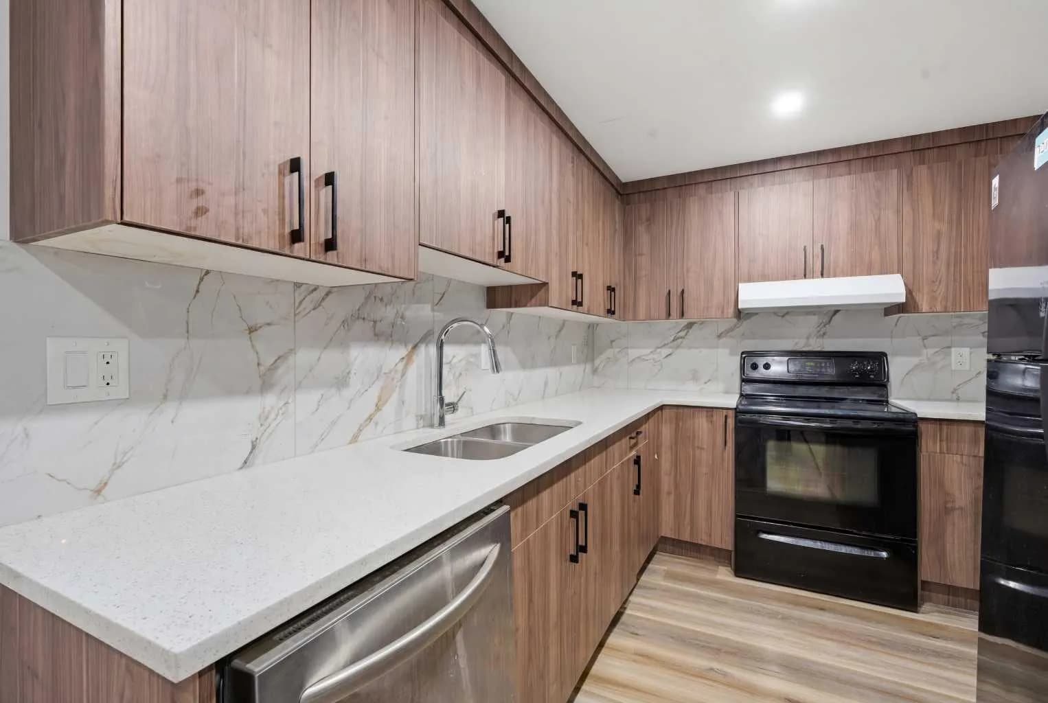 Semi Detached (Half Duplex)