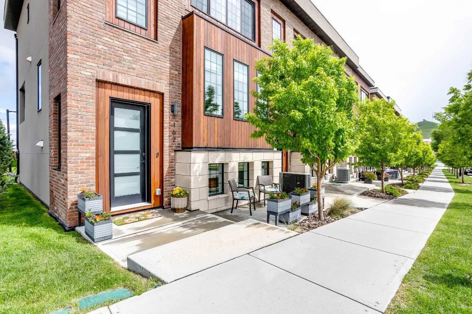 Row/Townhouse