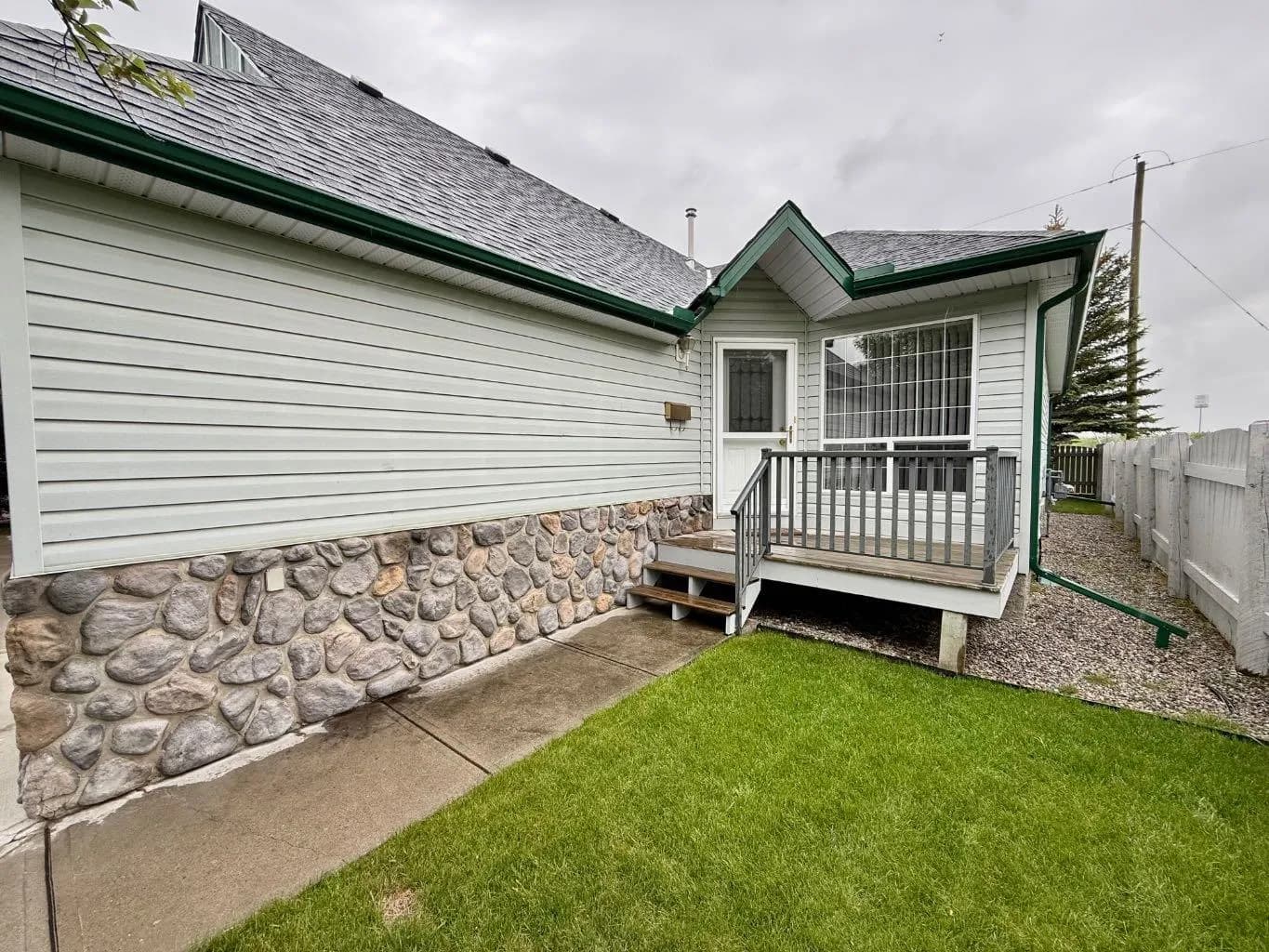 Semi Detached (Half Duplex)