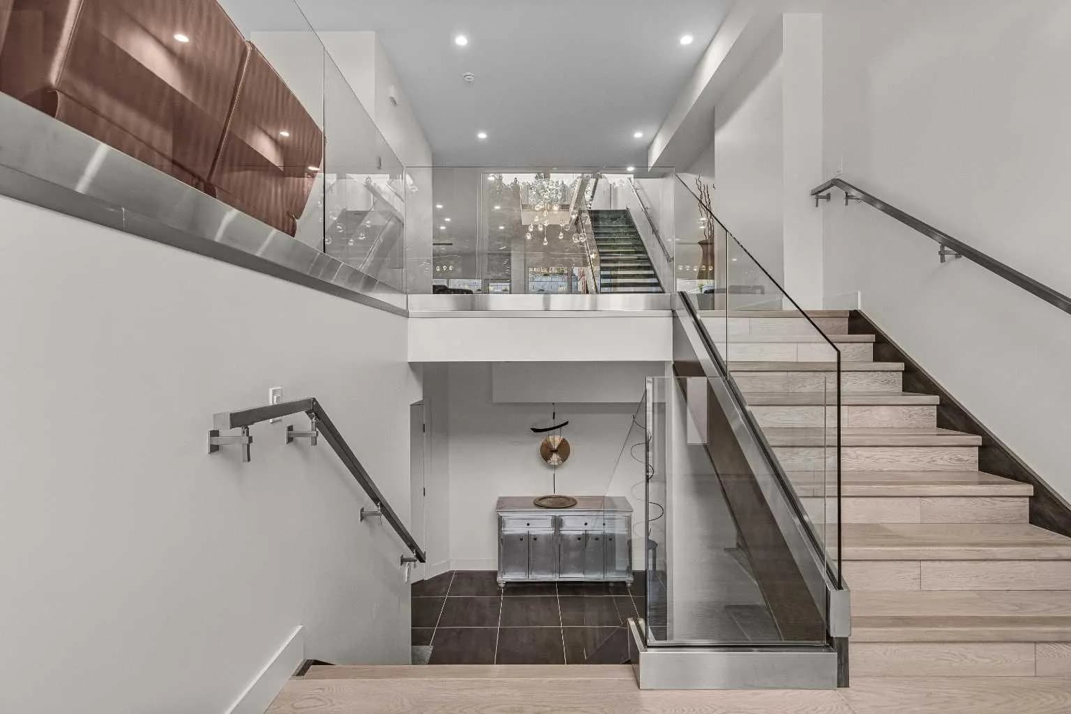 Semi Detached (Half Duplex)