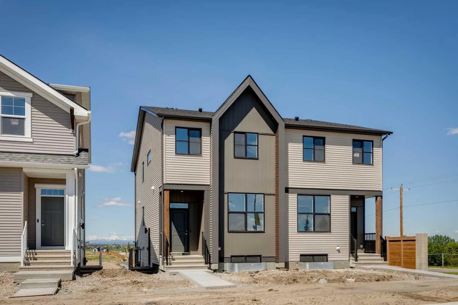 Semi Detached (Half Duplex)