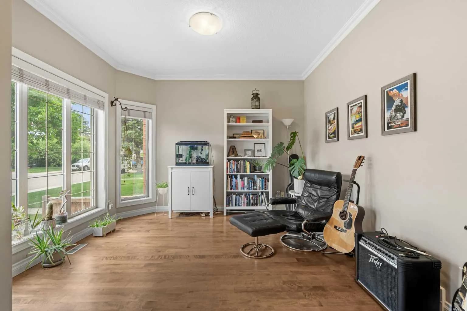 Semi Detached (Half Duplex)