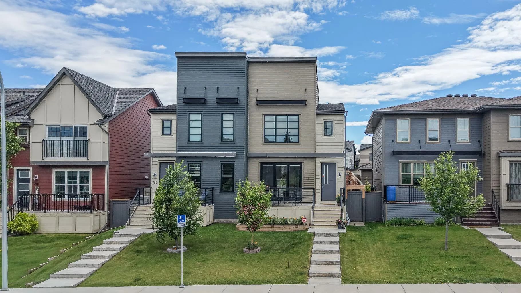 Semi Detached (Half Duplex)