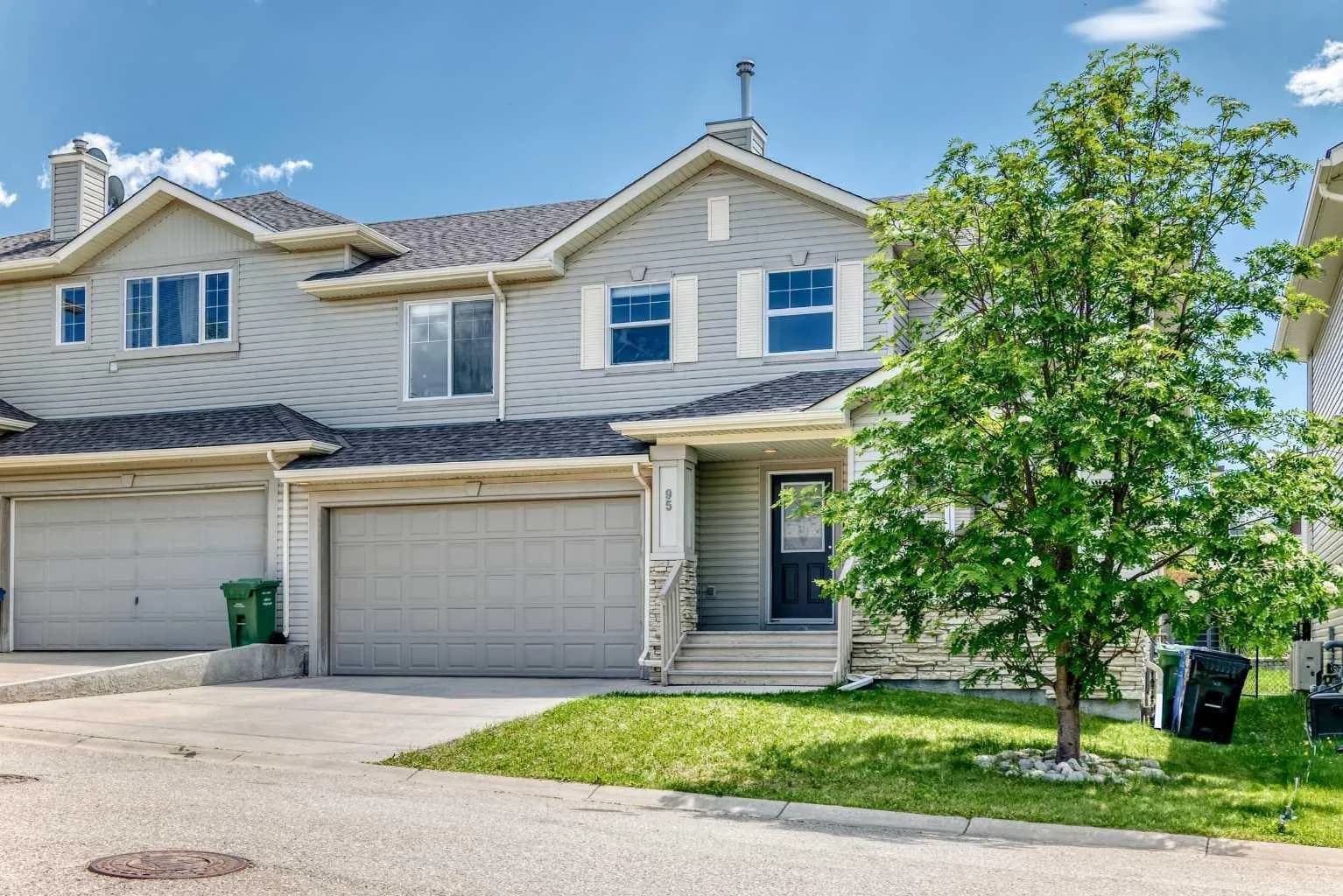 Semi Detached (Half Duplex)