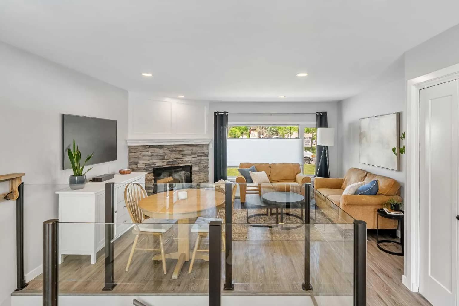 Semi Detached (Half Duplex)