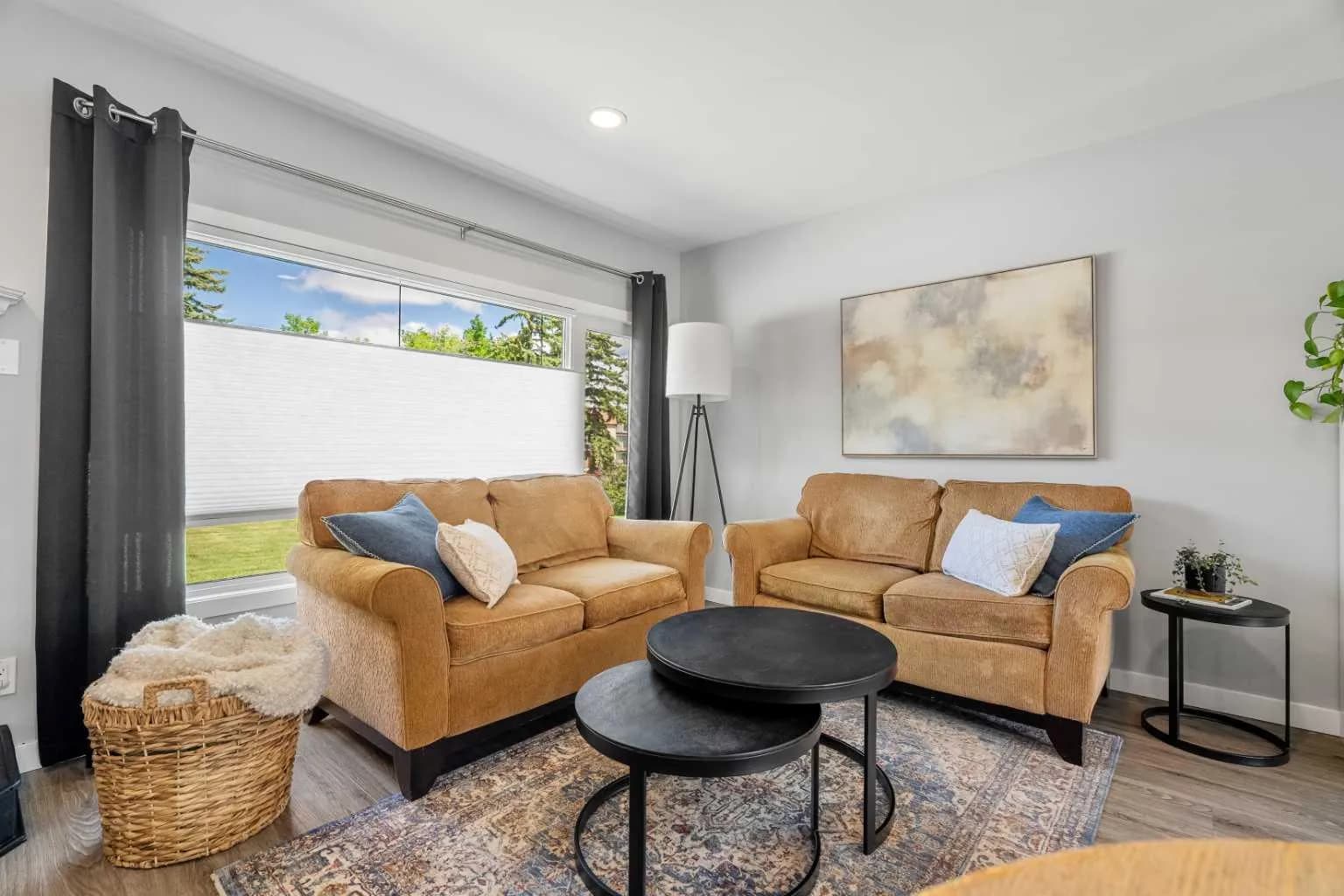 Semi Detached (Half Duplex)