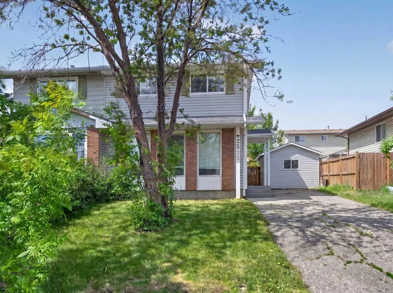 Semi Detached (Half Duplex)