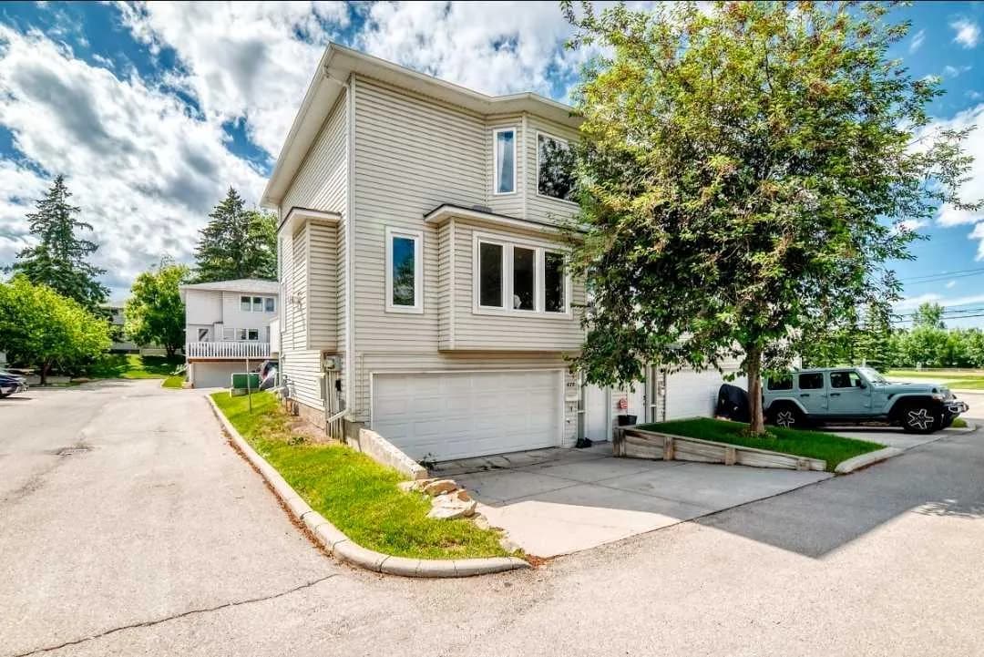 Semi Detached (Half Duplex)