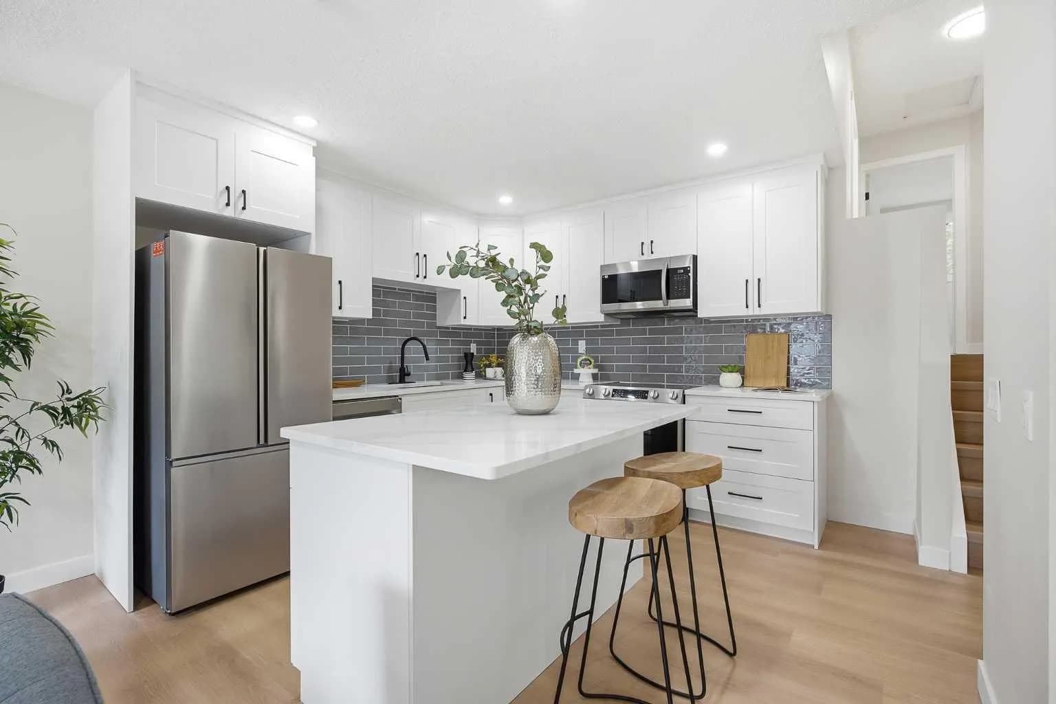 Semi Detached (Half Duplex)