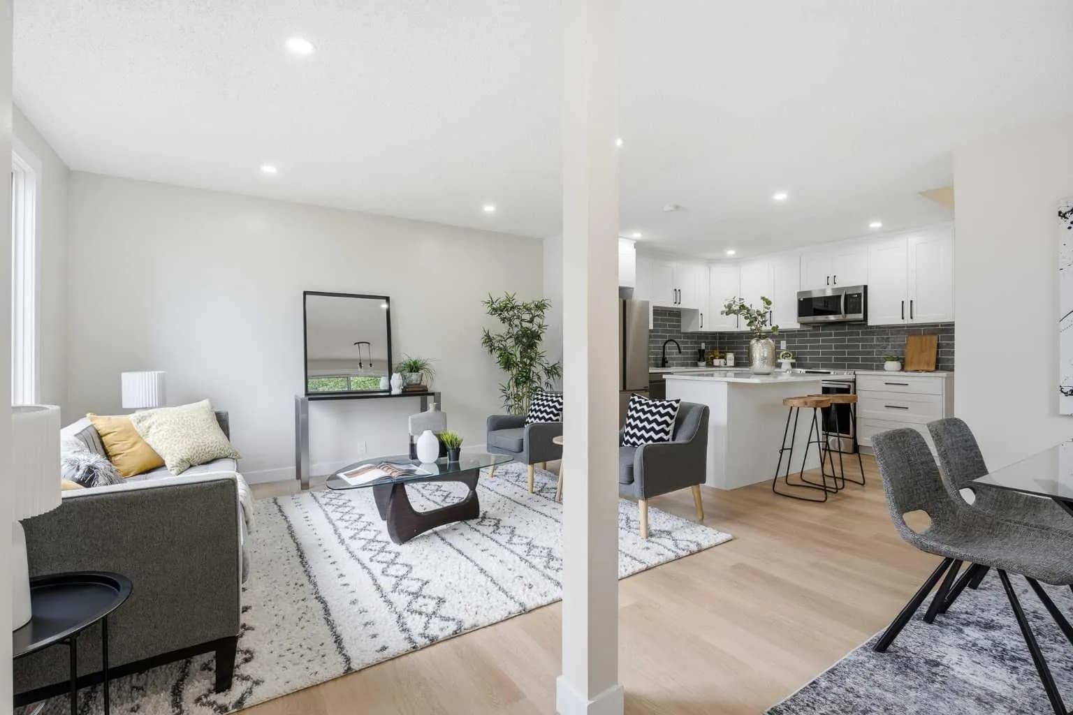 Semi Detached (Half Duplex)