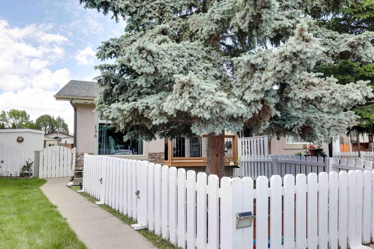 Semi Detached (Half Duplex)