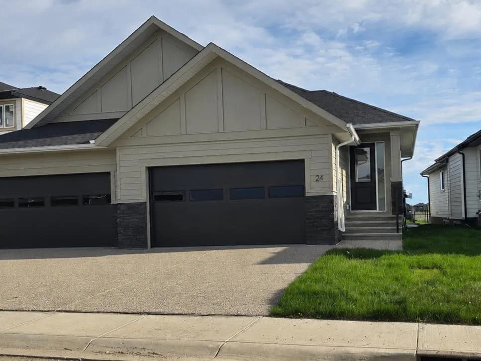 Semi Detached (Half Duplex)