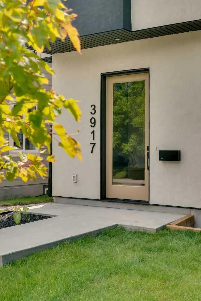 Semi Detached (Half Duplex)