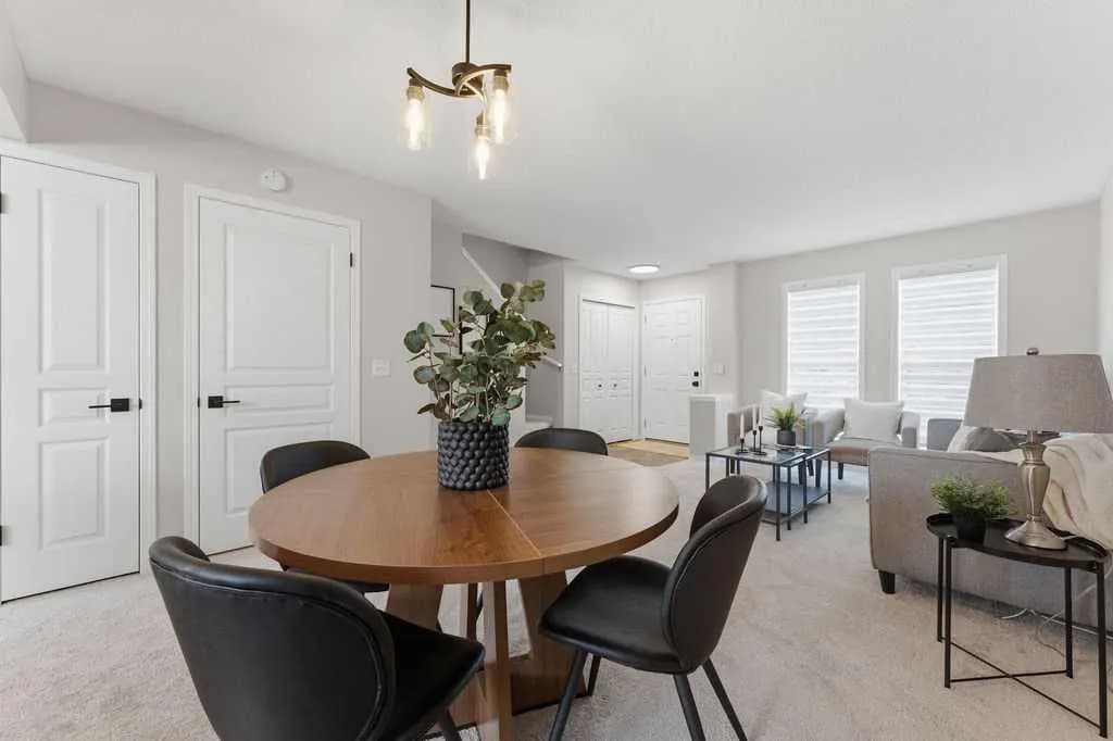Semi Detached (Half Duplex)