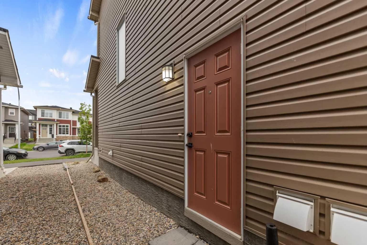 Semi Detached (Half Duplex)