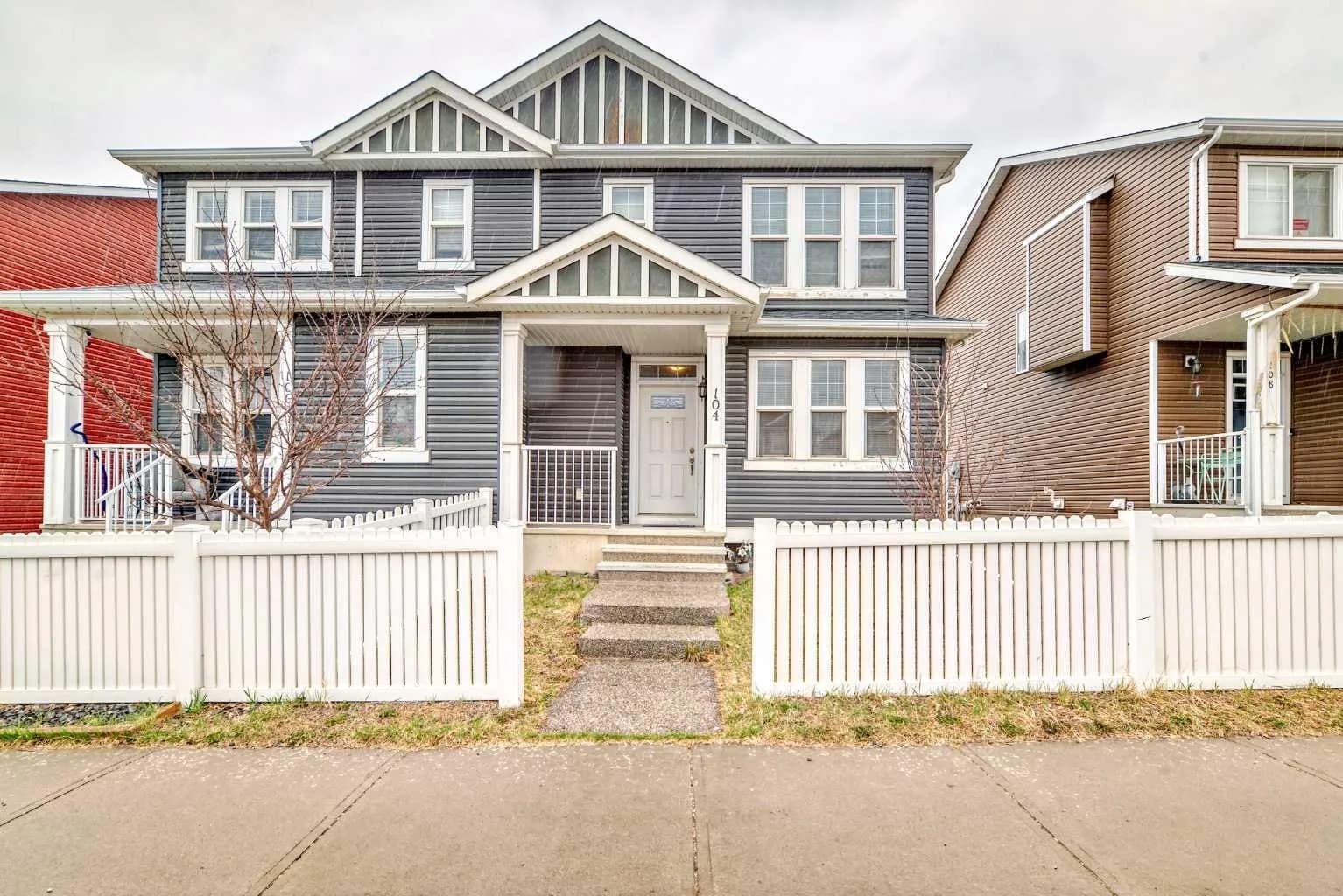 Semi Detached (Half Duplex)
